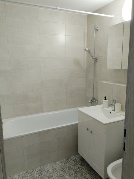 Piata Matei Ambrozie,